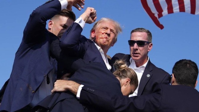 Eğitim mermisi ile kendini vurduran Trump hakkında ne düşünüyorsunuz?