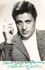 Sizce hangisi daha yakışıklı? Cüneyt Arkın mı Alain Delon mu?