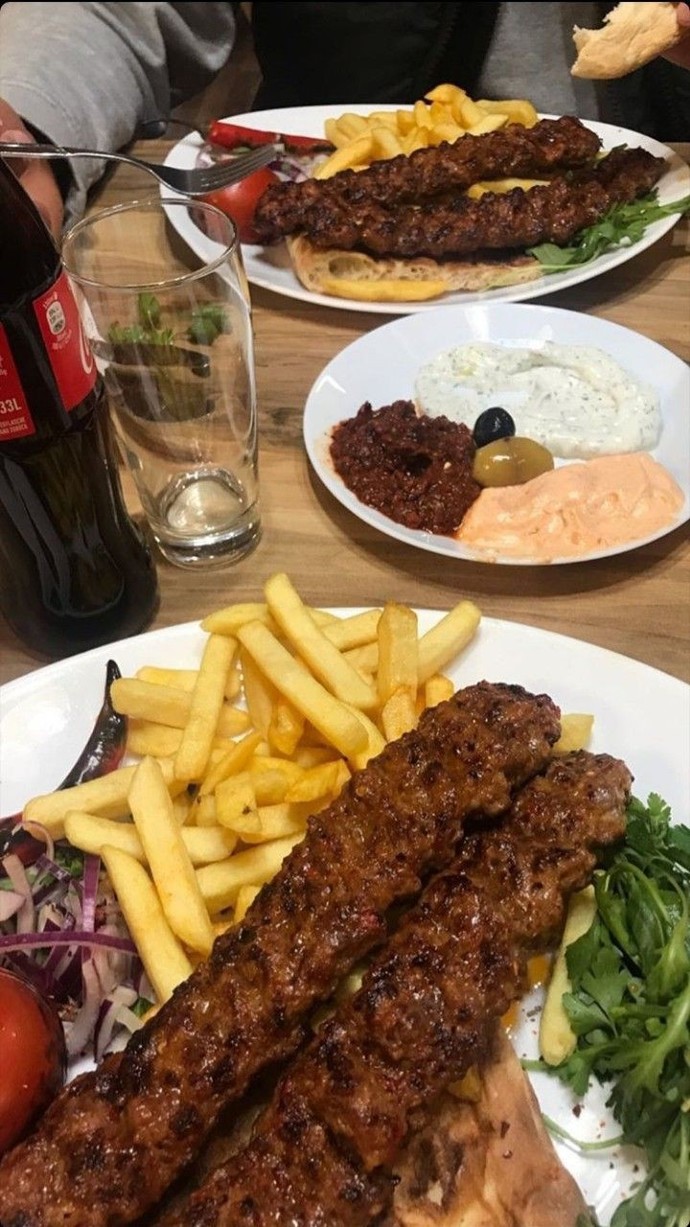 Meşhur lezzet adana kebabını hiç evde yaptınız mı?