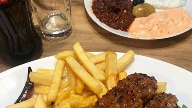 Meşhur lezzet adana kebabını hiç evde yaptınız mı?