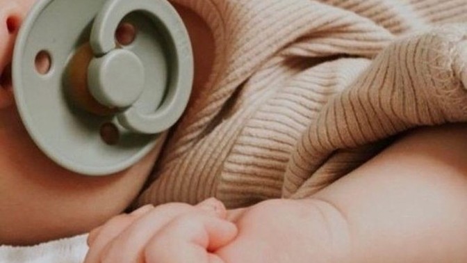 Bebeklerde emzik ne zaman bırakılmalıdır?