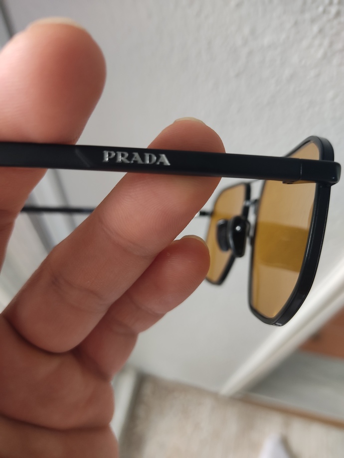 Prada spr59 gözlük aldım orjinal mi değil mi nasıl anlarım ( gözlük zengin bir arkadaşımdan ikinci el olarak faturasız alındı )?