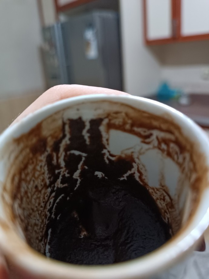 Fal bakabilen var mı aranızda yardımcı olur musunuz?