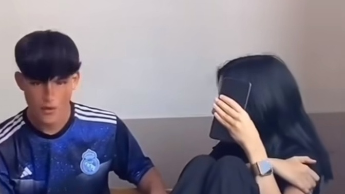 Lisede şöyle tipleri sevdiniz mi kızlar?