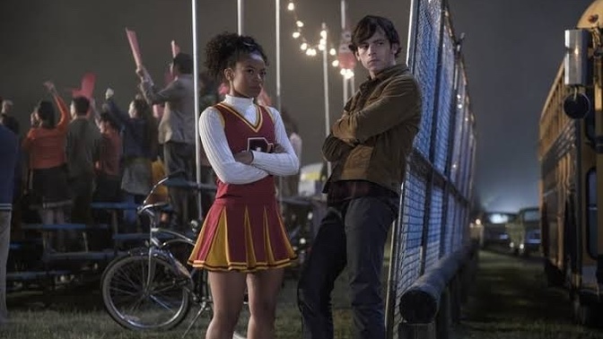 Erkekler mi daha iyi stalk yapıyor yoksa kızlar mı?