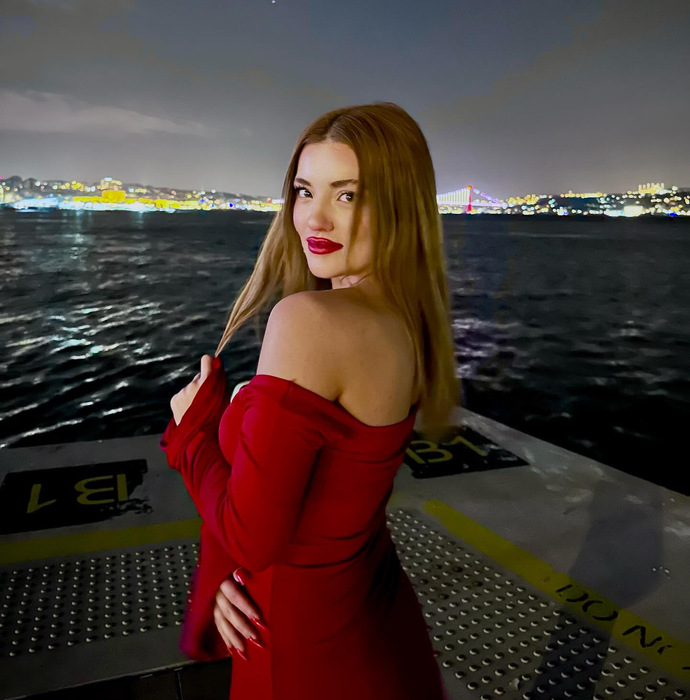 Size en çok hangi renk yakışır ❤️🤍?