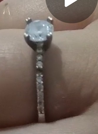 Tektaş gümüş yüzüğün taşı düştü, nasıl taktırabilirim?