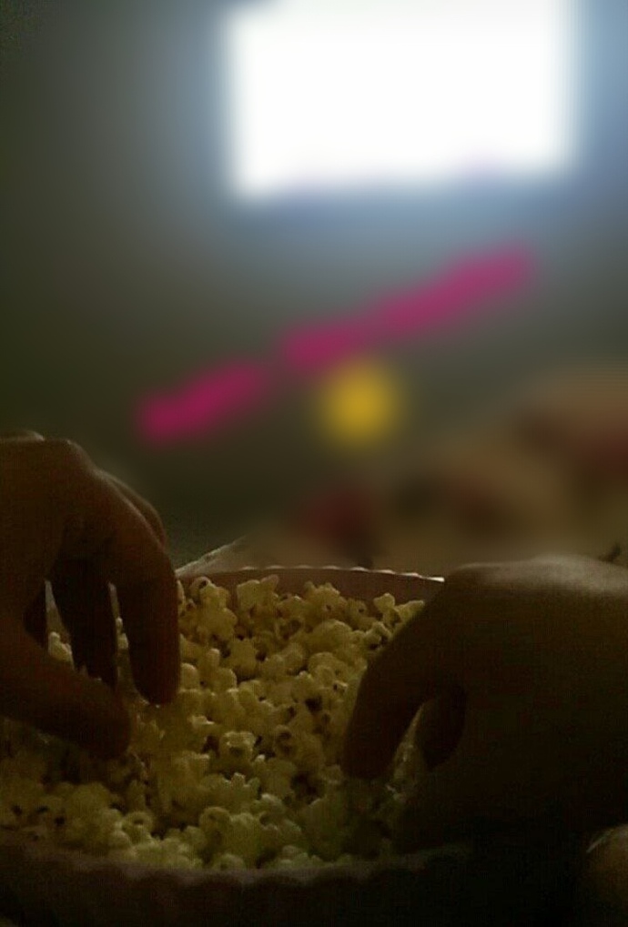 Erkekler, Sevgiliyle yapılacak aktiviteler nelerdir film izlemek ve izlerken uyuya kalmak 🤦🏻♀️🤦🏻♀️🤦🏻♀️?