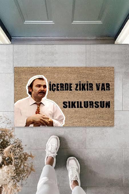 Yoldayken haber veren davetsiz misafiri kabul eder misiniz?