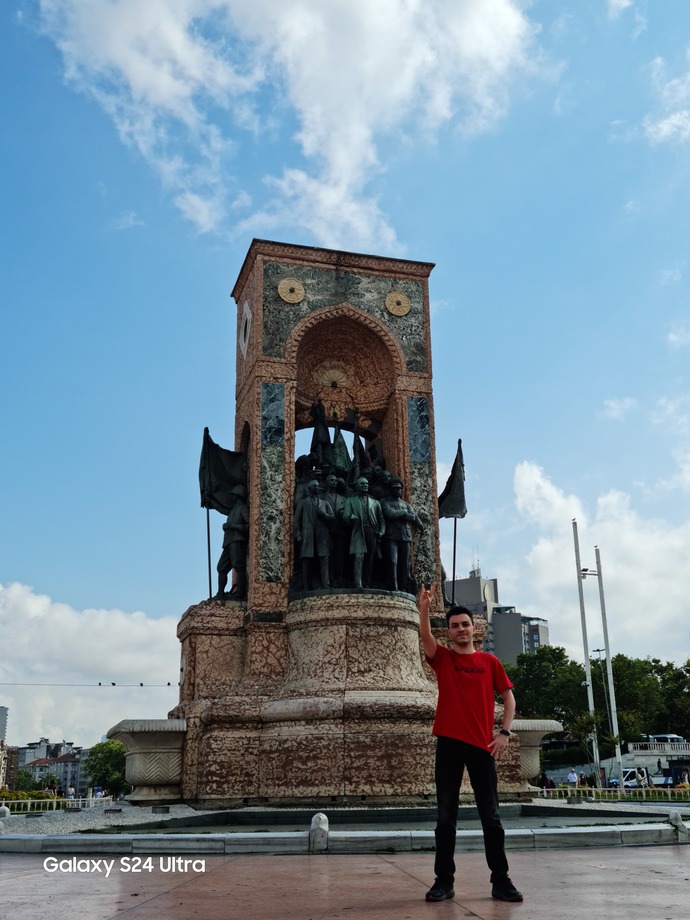 Yakışıklı olsam kaderim böylemi olurdu?
