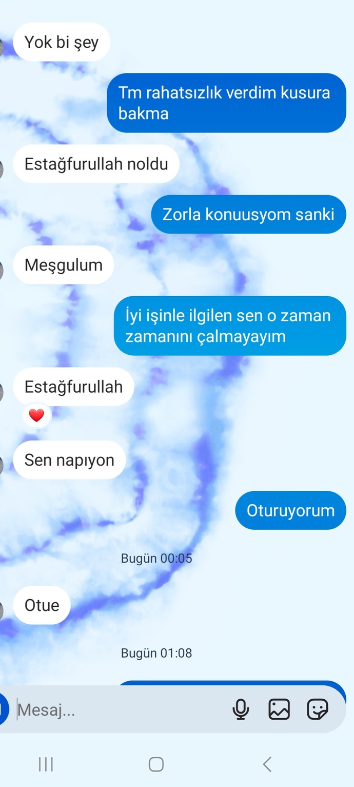 Bana karşı tiripli mi sizce?