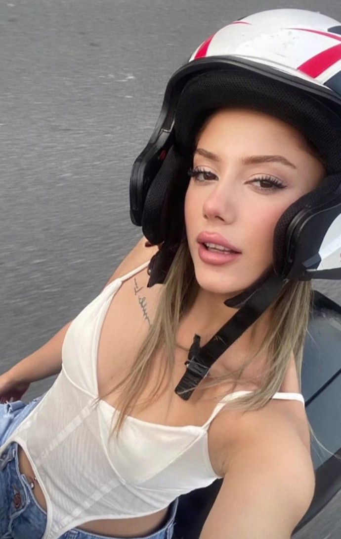 Hava çok sıcak değil mi yaa 🔥🫶🍓?