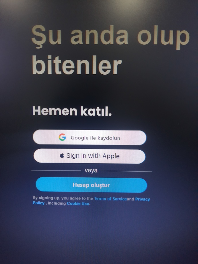 Html site yaparken appleın resmi sitesinden apple ile devam et butonu aldım fakat bunu kullandığımda ingilizce geliyor?