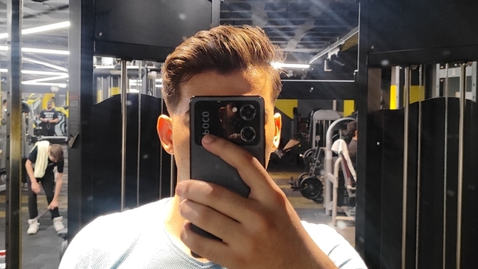Kızlar, Ellerim çok mu iri görünüyor yoksa bana mı öyle geliyor 🫣?