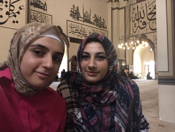 Arkadaşlar bugün ulu camiye geldim. namazımızı?
