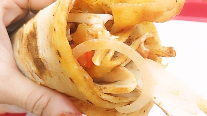 Tavuk döner mi yoksa et döner mi daha çok sever siniz?