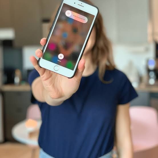 Bir hafta boyunca telefonunu kapatırsan ne olur?