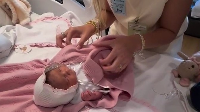 Bebek büyütmek stresli midir?