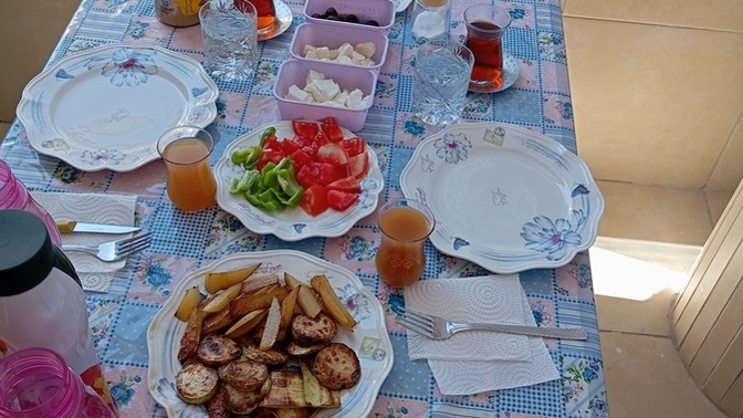 Pazar günü kahvaltıyı erken yaptığınız oldu mu?