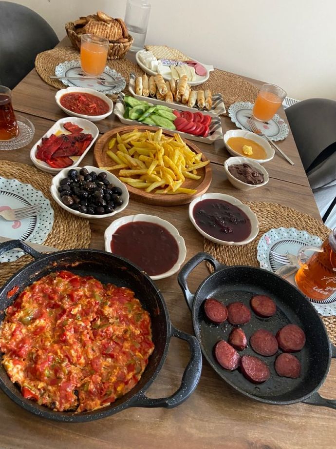 Pazar kahvaltısı evde mi, dışarıda mı güzel oluyor?
