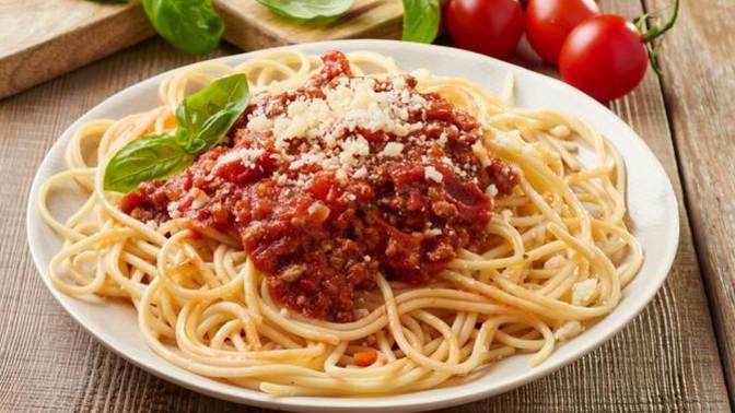 Spagetti'ye çubuk makarna demek varoşluk mudur?