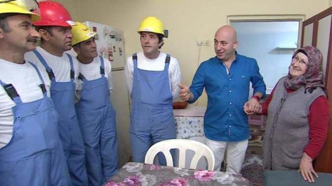 Mimar Selim Bey, "Yaptığım evlere gitmekten korkuyorum." dedi. Evim Şahane programını izlediniz mi?