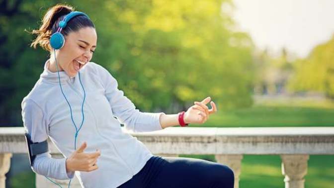 Spor yaparken en çok hangi müziği dinliyorsun?