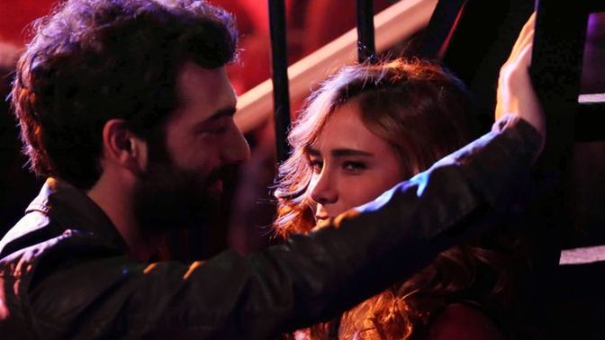 Erkekler mi daha çabuk aşık oluyor yoksa kadınlar mı?