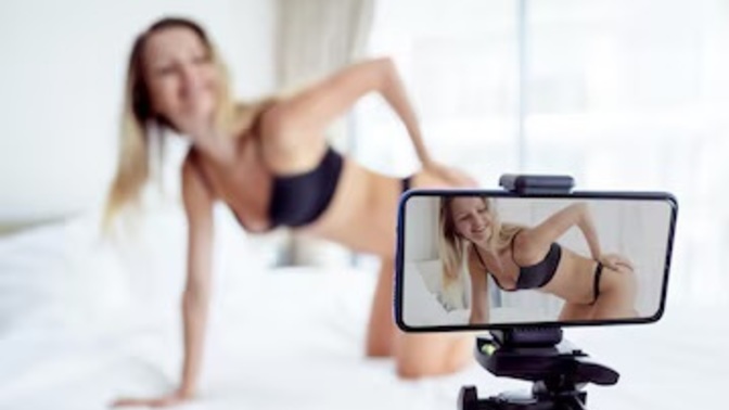 Hem webcam modeli olup hem aşk yaşanılabilir mi?