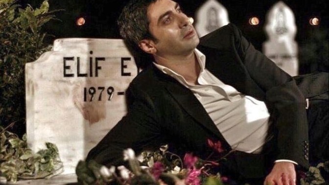 Bugün dünya aşkı yarıda kalanlar günü, yarım kalan aşkınız var mı?