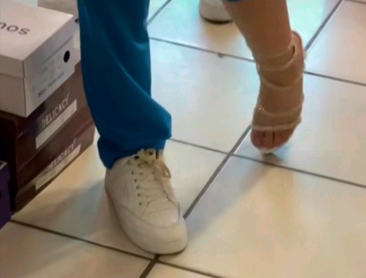 Bu ayakkabılardan hangisi bana en uygun?