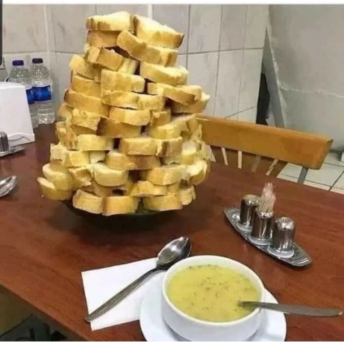 Rejime başladım akşam yemeğinide hafif yedim çok şükür 🤗🤭🤭sabahta spor yapmıştım işe yarar mı sizce🤭🤭?