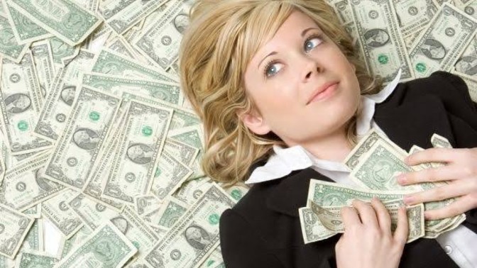Parasını öderken en fazla üzüldüğünüz ve almaktan vazgeçemediğiniz sey nedir?