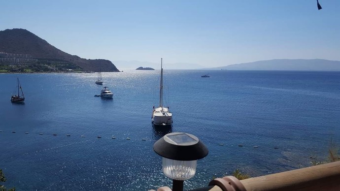 İçinizde ilerde başka bir yerde daha dolu dolu bir hayatınızın olacağı umudunuz var mı?