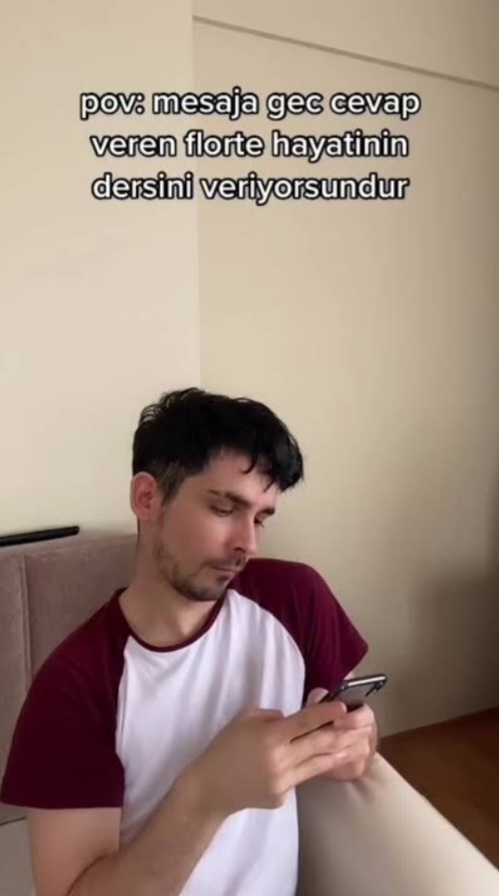 Mesaja geç cevap veren erkek daha mı değerli oluyor?