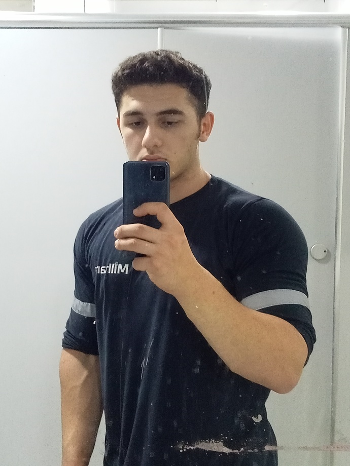 Uniyi bıraktım işe girdim tavsiye ya da akıl fikiri çok olup da vermek isteyen var mı?