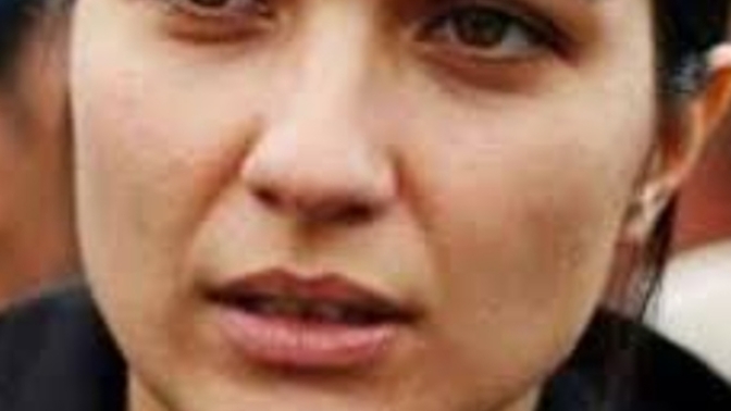 Tuba Büyüküstün makyajsız nasıl?