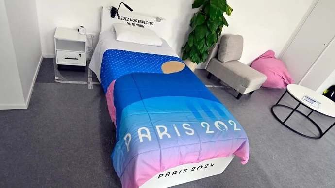Paris 2024 Olimpiyatlarında sporcu odalarına karton yataklar yerleştirildi. Sporcuların performansını etkiler mi?