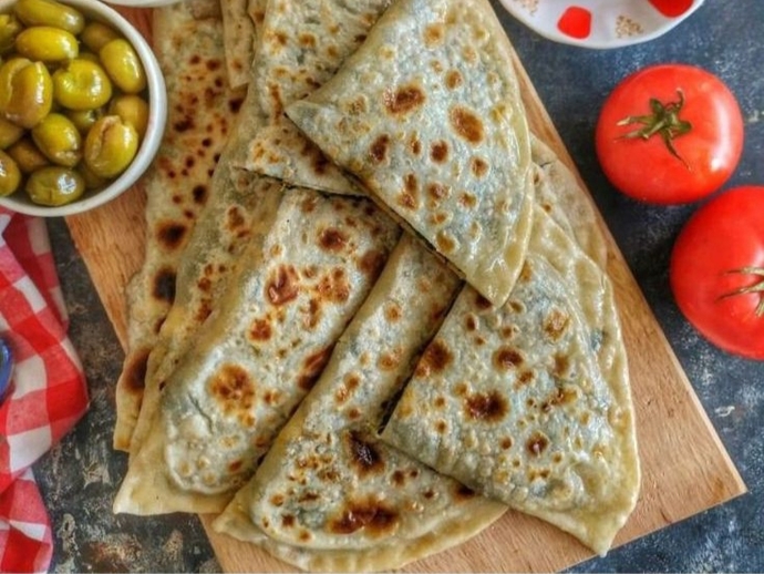 Ispanaklı krep VS ıspanaklı börek! Senin favorin ilk önce hangisi 😋👌?