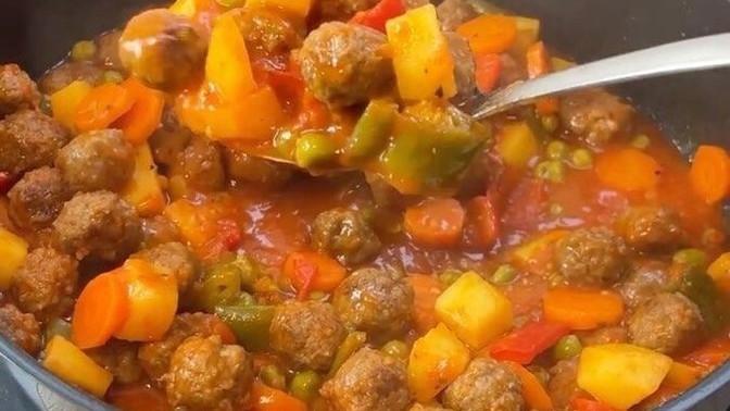 Güzel yemek yapmayı kimden öğrendiniz?
