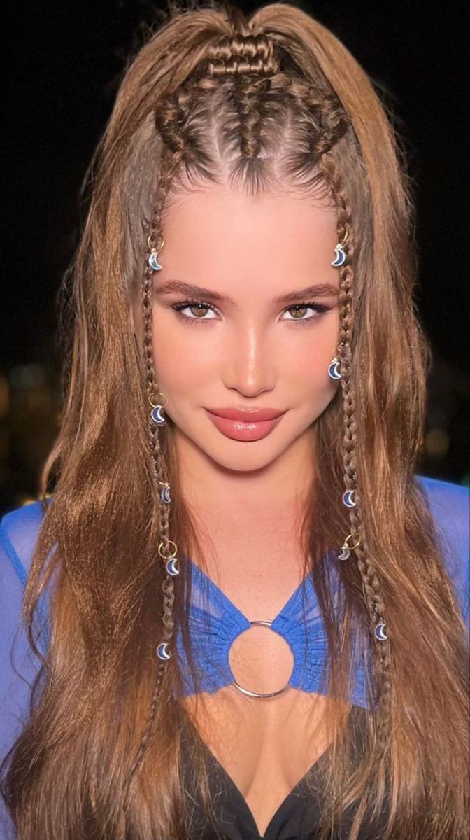 Son günlerde kafaya taktığın bir saç modeli var mı?