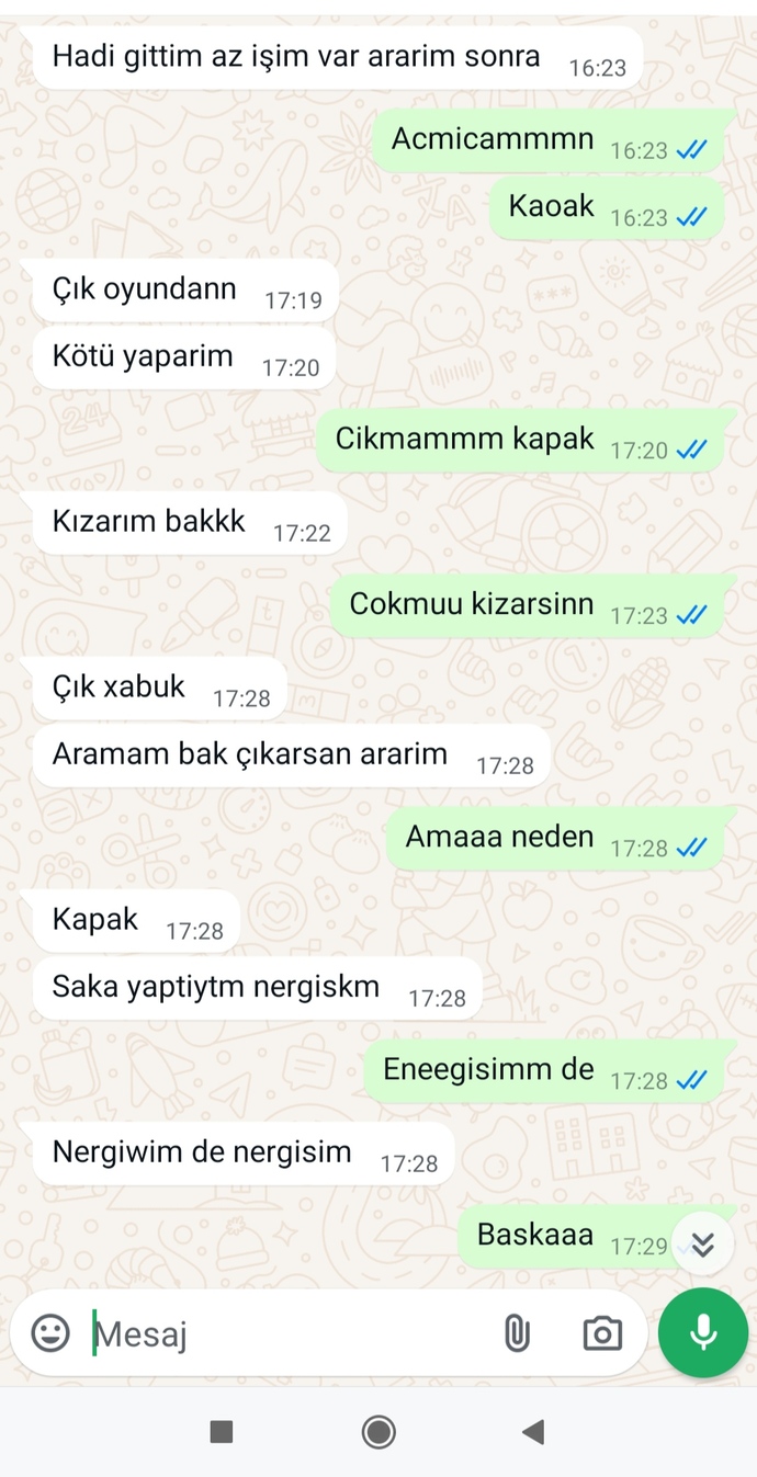 Böyle birinden uzakmi durmaliyim?