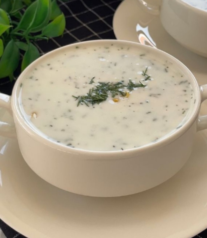 Soğuk ayran çorbası sever misiniz?