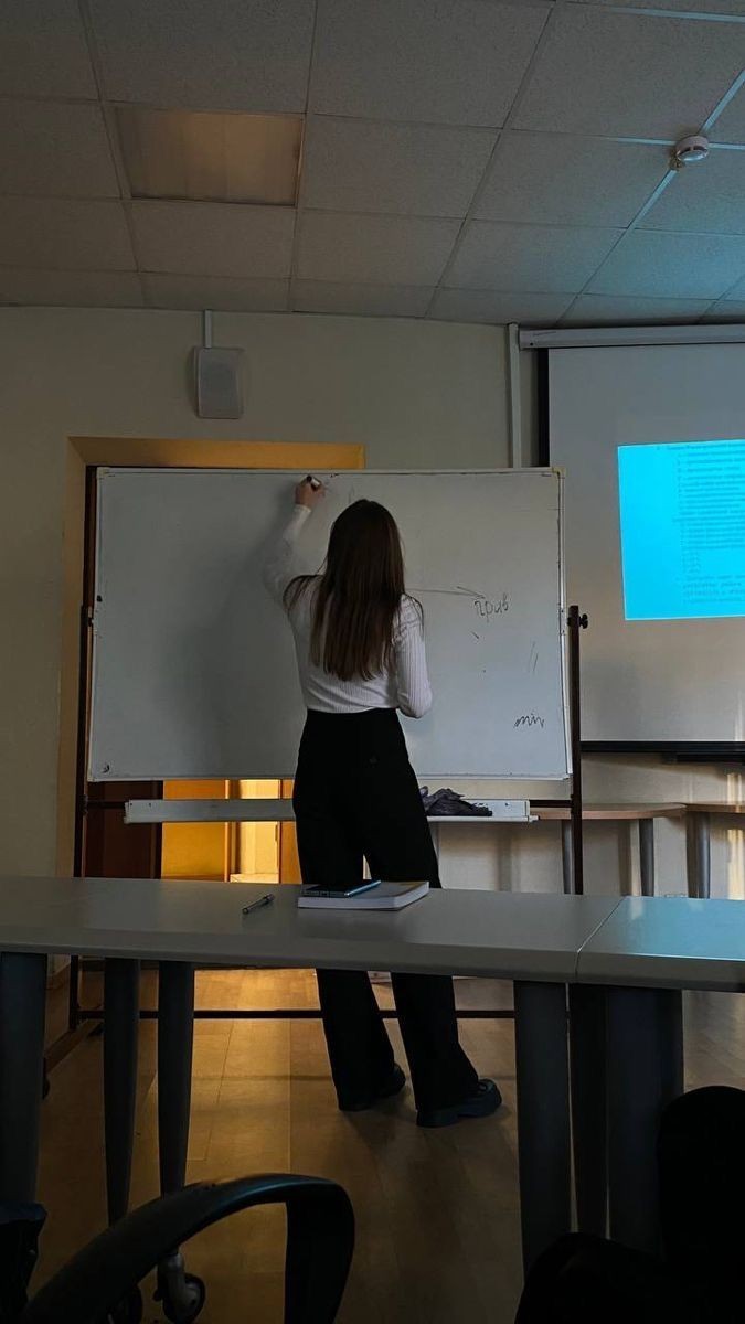 Ülkemizde öğretmenlik mesleği neden basit görülüyor?