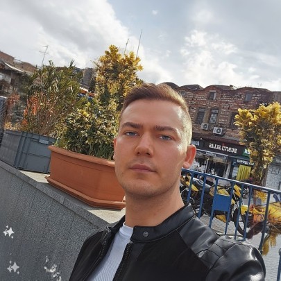 Hangi saç tarzı daha çok yakıyor sizce?