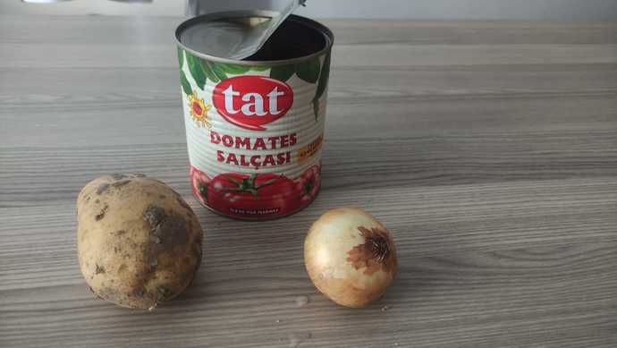 Evindeki 3 malzemeyi söyle, bu akşam menünü birlikte oluşturalım! Ne dersin KScan? 🍲