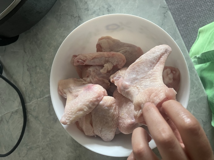 Kanat temizlenir mi? Üzerindeki deri alınır mı?