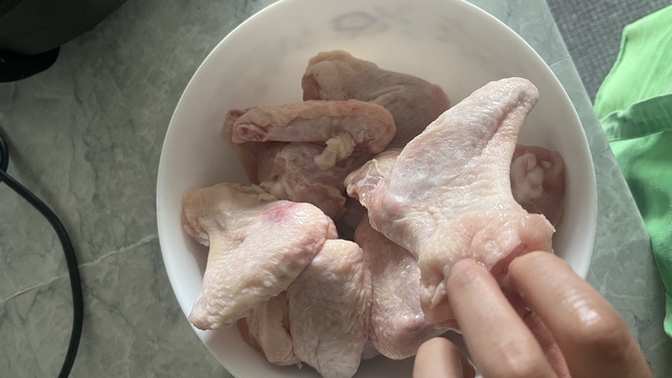 Kanat temizlenir mi? Üzerindeki deri alınır mı?