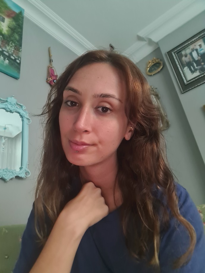 Nasılım sordugumda genelde yuzumun çirkin veya yaşlı gösterdiğimle alakalı yorum alıyorum sizce bunun sebebi makyaj mı?