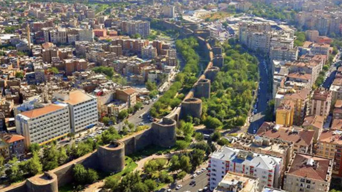 Diyarbakır, Time Dergisi'nde dünyada gezilebilecek ilk 100 yer arasına girdi. Hiç Diyarbakır'a gittiniz mi?